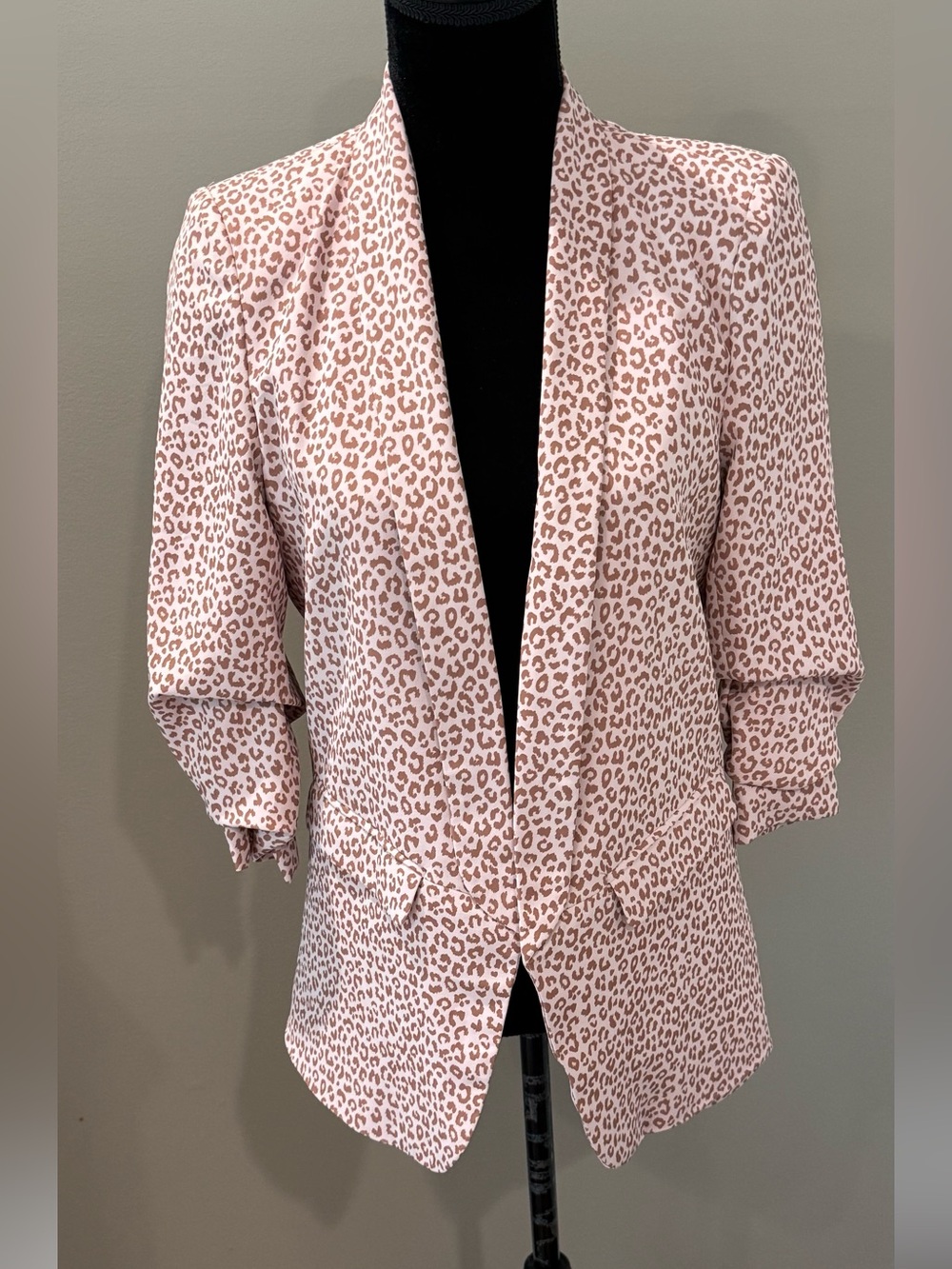 NWT Women’s ODDI pink and brown leopard print 3/4 sleeve blazer- Size small